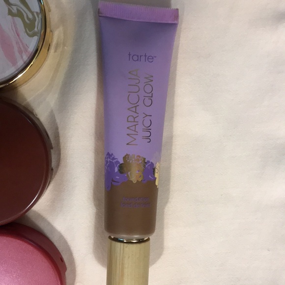 Tarte Amazonian Clay and Maracuja Juicy group - Picture 4 of 14